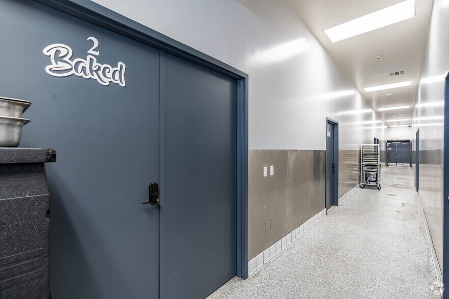 More Photos Of 3212 E Olympic Blvd, Los Angeles Restaurant For Lease