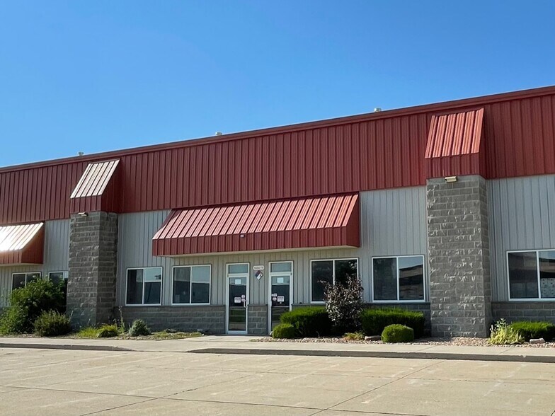 Primary Photo Of 3010 E 39th St, Kearney Warehouse For Sale