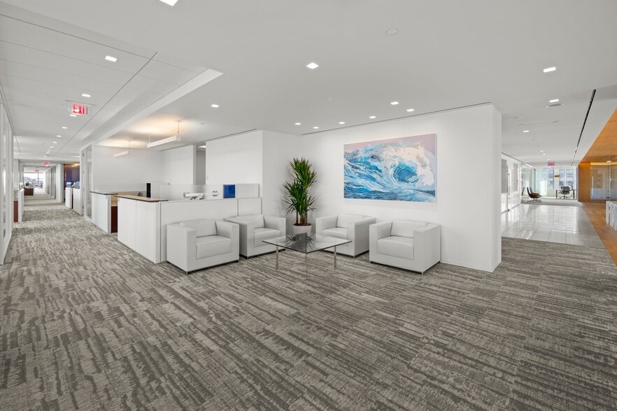 More Photos Of 7940 Jones Branch Dr, McLean Office For Lease