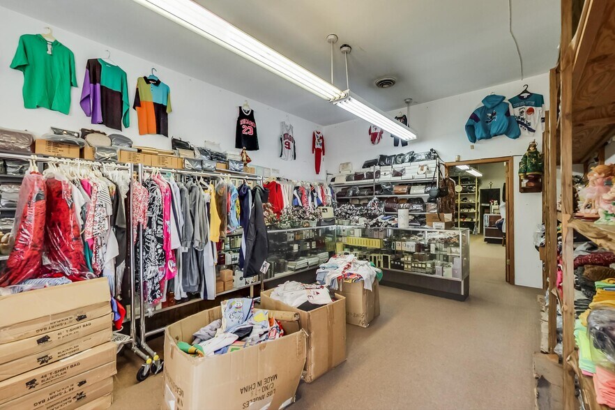 More Photos Of 2628-2634 W Touhy Ave, Chicago Storefront Retail Office For Sale