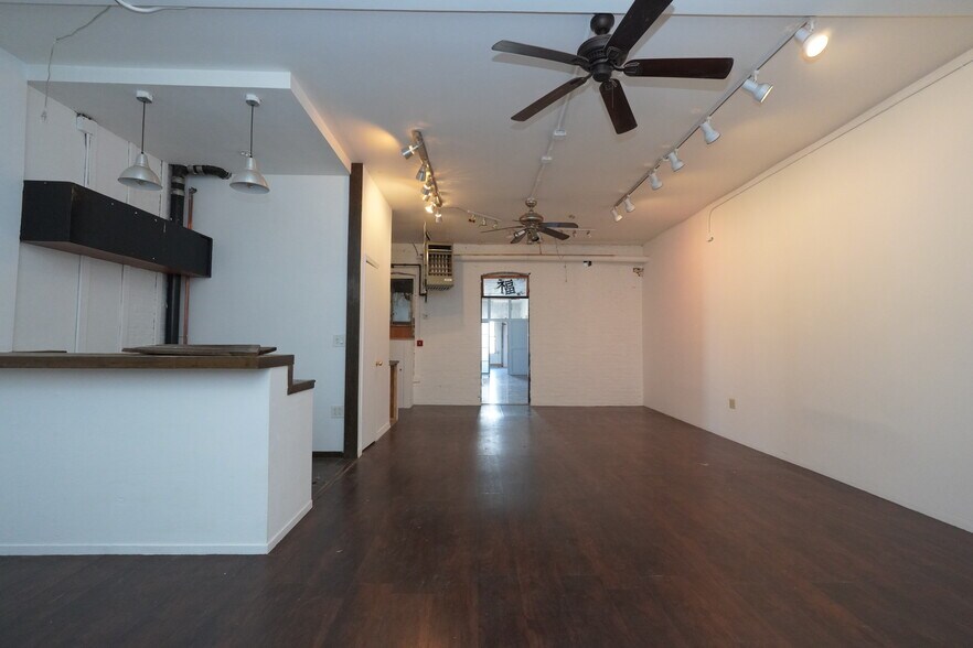 More Photos Of 225 34th St, Brooklyn Light Manufacturing For Lease