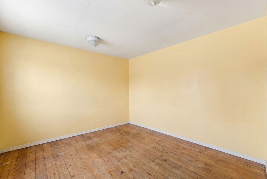 More Photos Of 80 Race St, San Jose Storefront Retail Residential For Sale