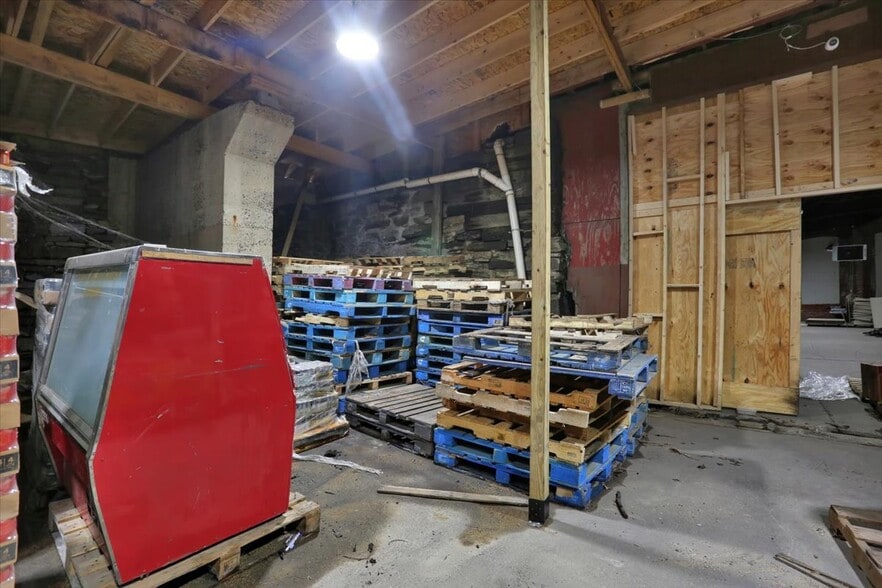 More Photos Of 701 Bingaman St, Reading Industrial For Sale