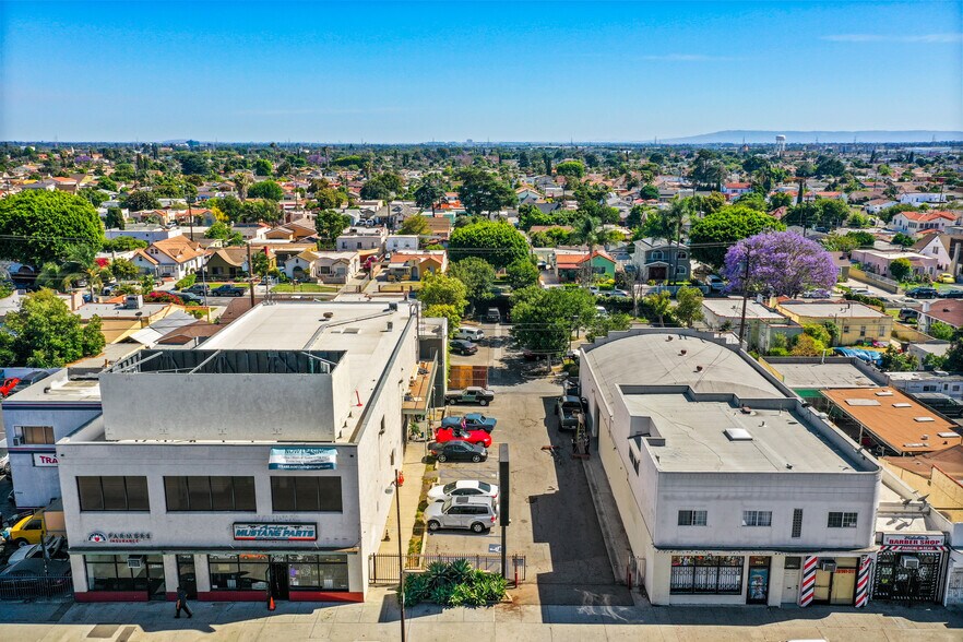 More Photos Of 2934 E Florence Ave, Huntington Park Storefront Retail Residential For Lease