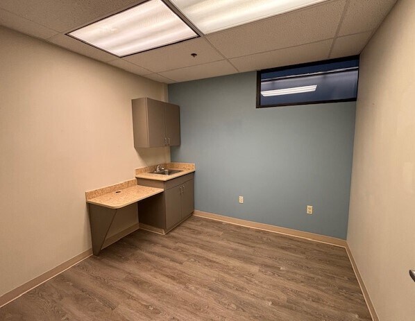 More Photos Of 950 E Bogard Rd, Wasilla Office For Sale