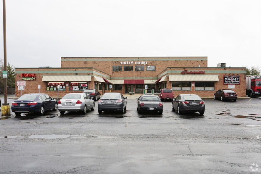 More Photos Of 7903 W 159th St, Tinley Park Storefront Retail Office For Lease