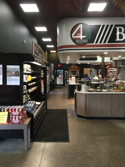 More Photos Of 1912 4th St, La Grande General Retail For Lease