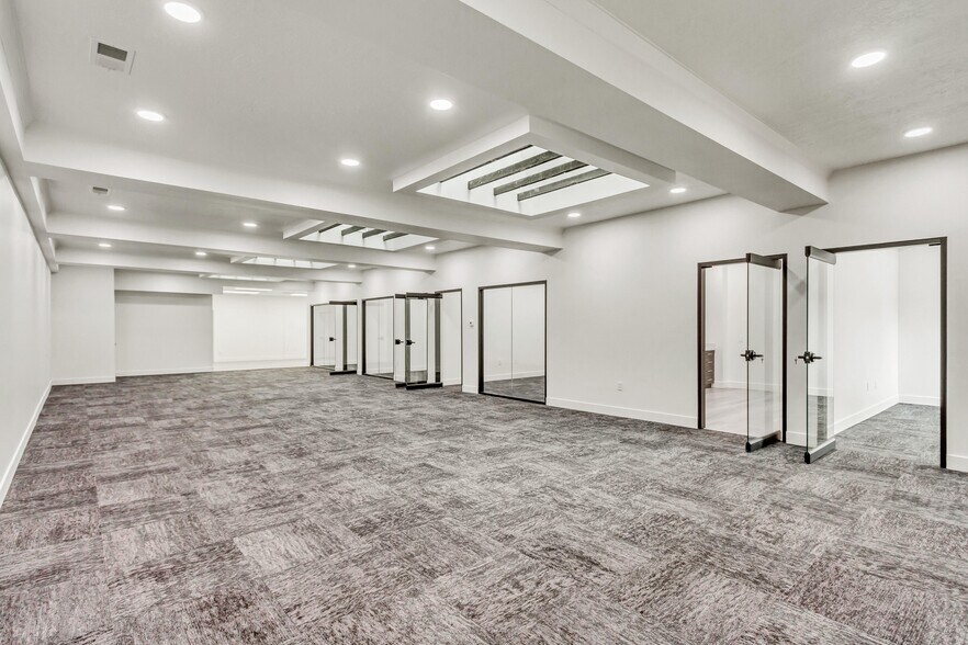 More Photos Of 2550 Washington Blvd, Ogden Office For Lease