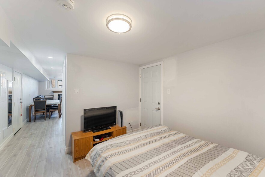 More Photos Of 732 Morin St, Ottawa Apartments For Sale