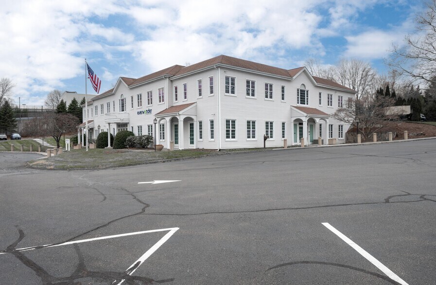 More Photos Of 11 Mile Hill Rd, Newtown Office For Sale