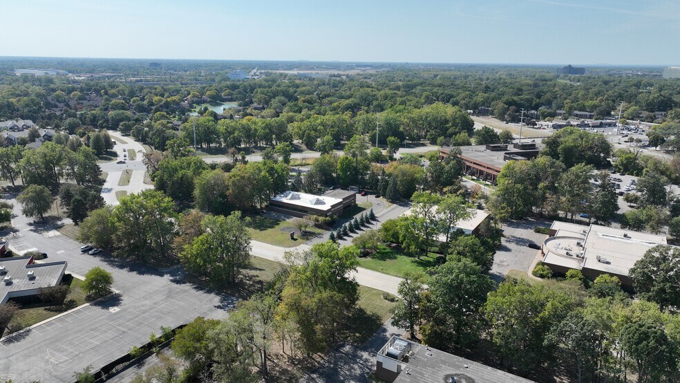 More Photos Of 15162 S Commerce Dr, Dearborn Research And Development For Sale