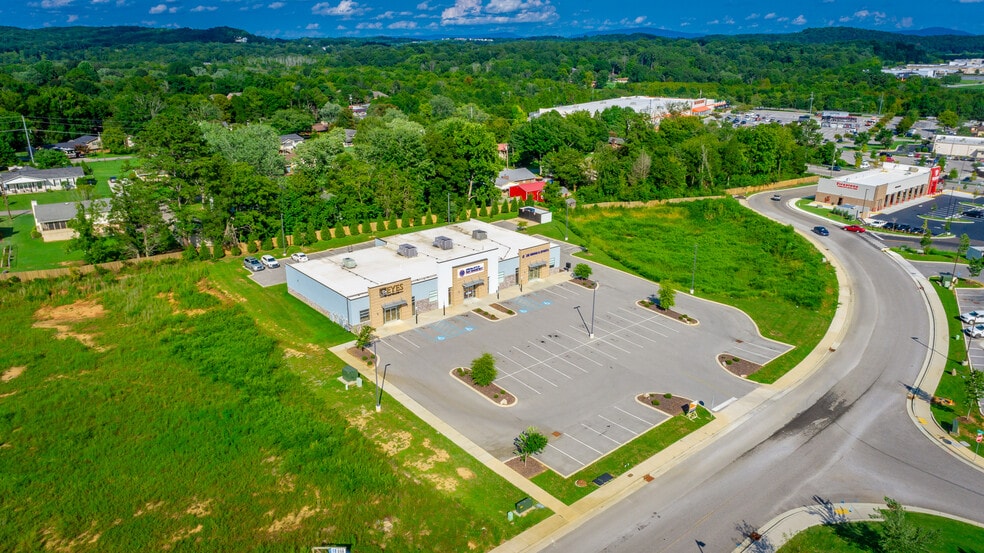 More Photos Of 862 Callen Ln NW, Cleveland Medical For Lease