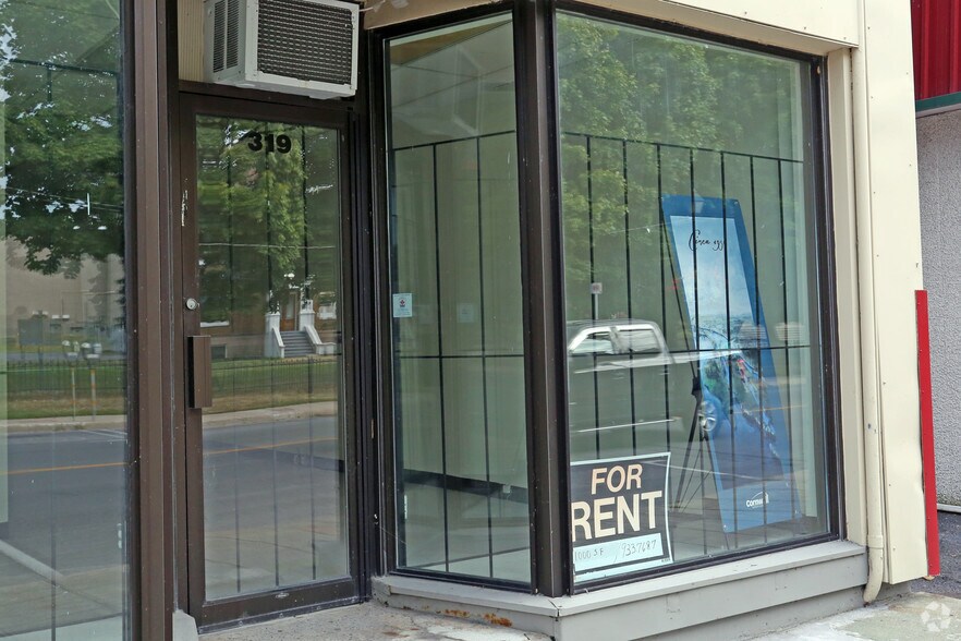More Photos Of 319-327 Montreal Rd, Cornwall Storefront Retail Residential For Lease