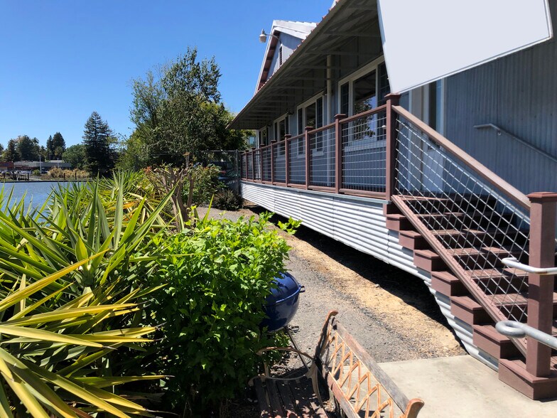 Primary Photo Of 224 Weller St, Petaluma Flex For Lease