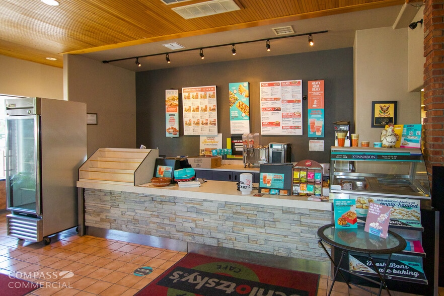 More Photos Of 62080 NE 27th St, Bend Restaurant For Sale