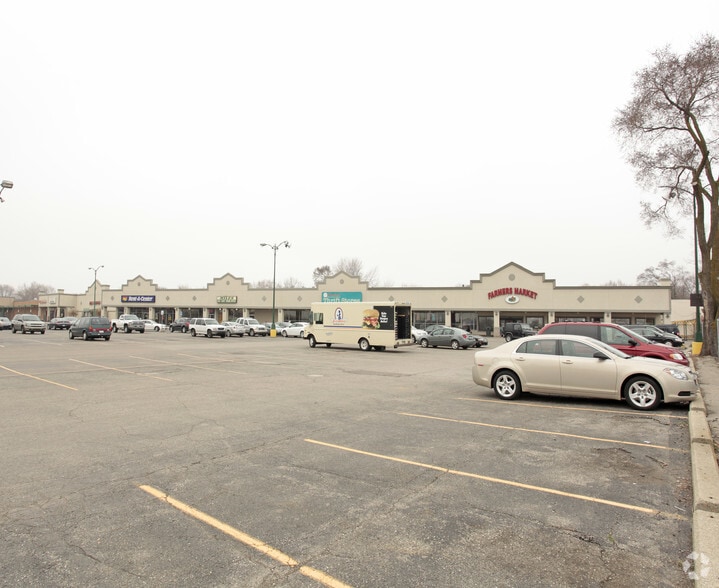 More Photos Of 37561-37661 S Gratiot Ave, Clinton Township Storefront For Sale