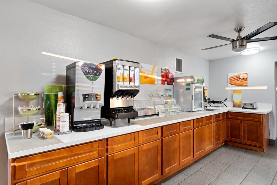 More Photos Of 1750 E Main St, Mesa Hotel For Sale