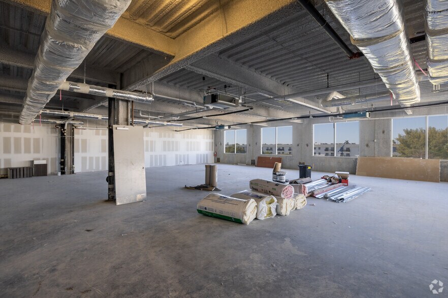 More Photos Of 3683 S Miami Ave, Miami Medical For Lease