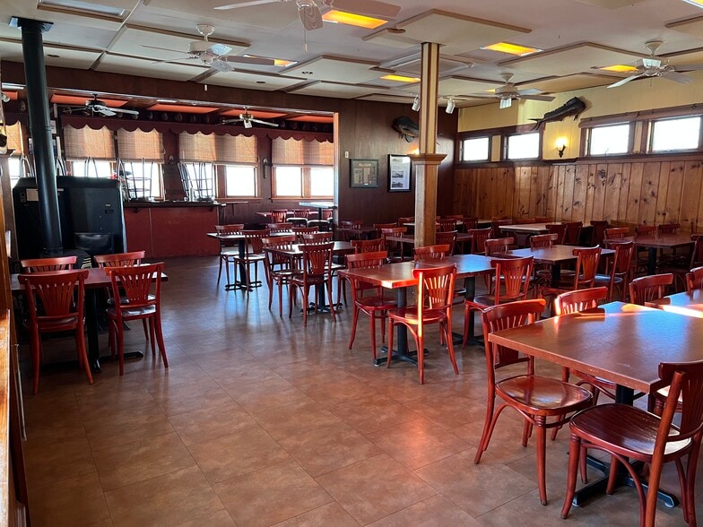 More Photos Of 236 S Bayview Dr, Strathmere Restaurant For Sale