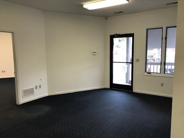 More Photos Of 770 Patton Ave, Asheville Storefront Retail Office For Lease