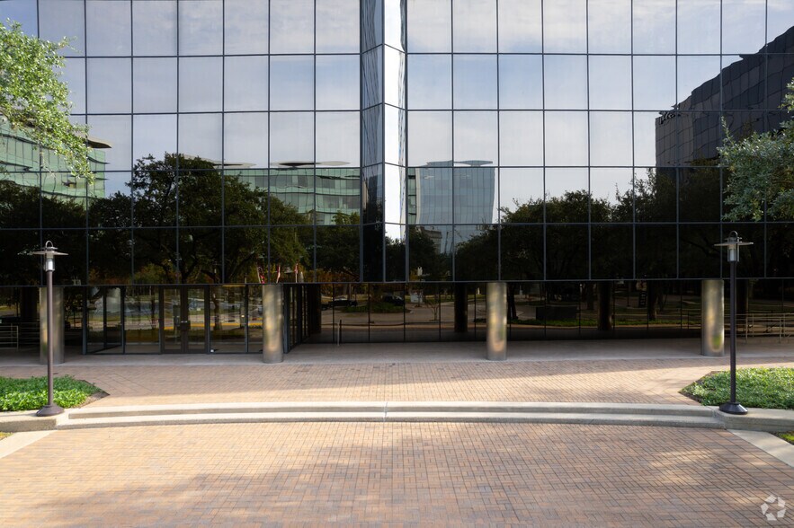 More Photos Of 12121 Wickchester Ln, Houston Office For Lease