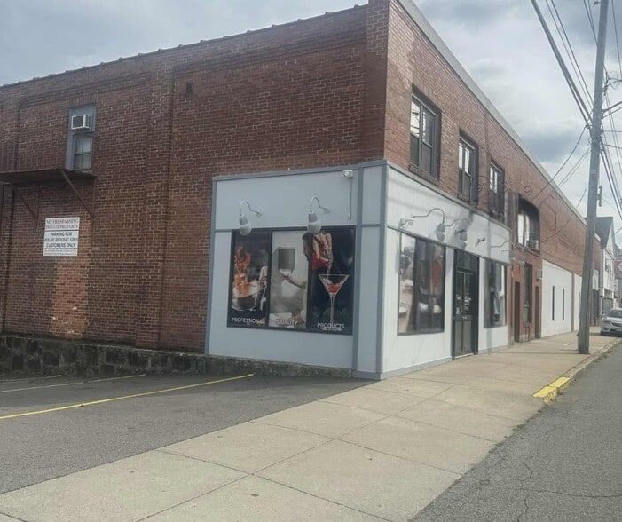 More Photos Of 829 Robeson St, Fall River Storefront Retail Office For Sale