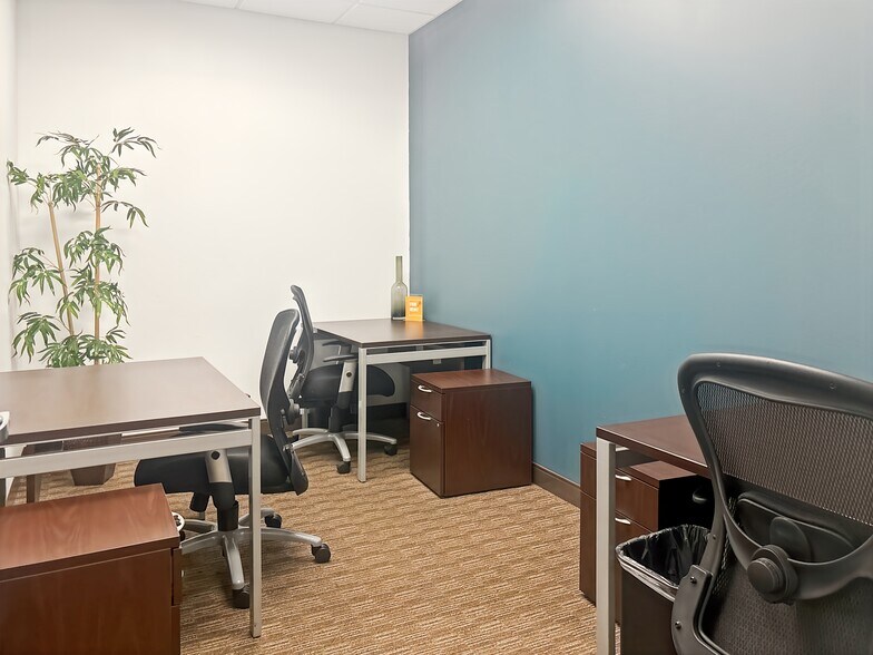 More Photos Of 500 La Terraza Blvd, Escondido Coworking Space