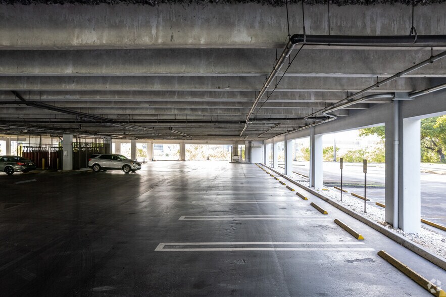 More Photos Of 2300 NW 89th Pl, Miami Industrial For Lease