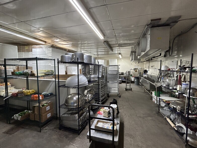 More Photos Of 748 Donald Lee Hollowell Pky, Atlanta Food Processing For Sale