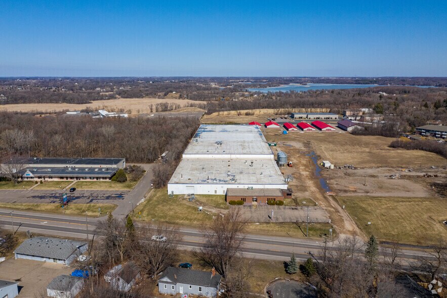 More Photos Of 5370 Highway 12, Maple Plain Manufacturing For Lease