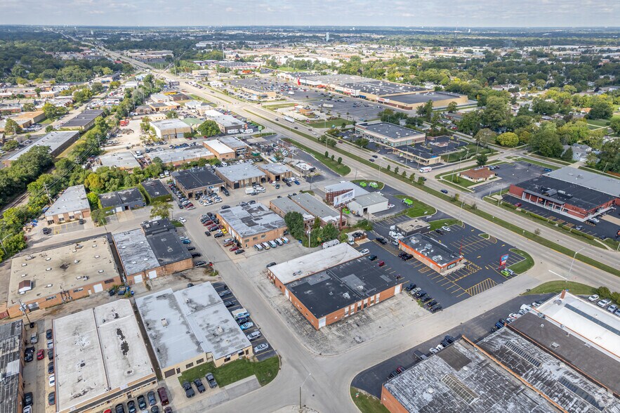 More Photos Of 740-742 N Princeton Ave, Villa Park Warehouse For Lease