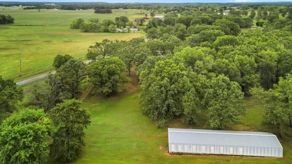 More Photos Of 23195 Shannon Ln, Summersville Apartments For Sale