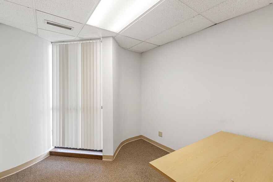 More Photos Of 4341 S Westnedge Ave, Kalamazoo Office For Lease