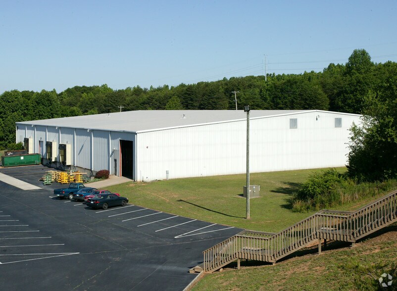 More Photos Of 154 Metro Ct, Greer Distribution For Lease