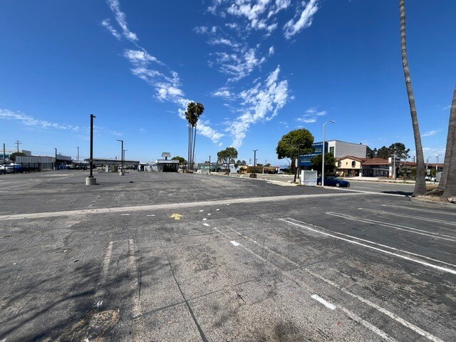 More Photos Of 20505-20555 Hawthorne Blvd, Torrance Land For Lease