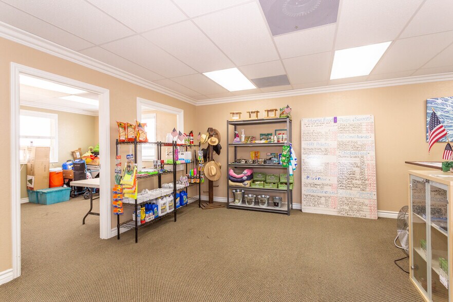 More Photos Of 28101 W Avenue C6, Lancaster Office Residential For Sale