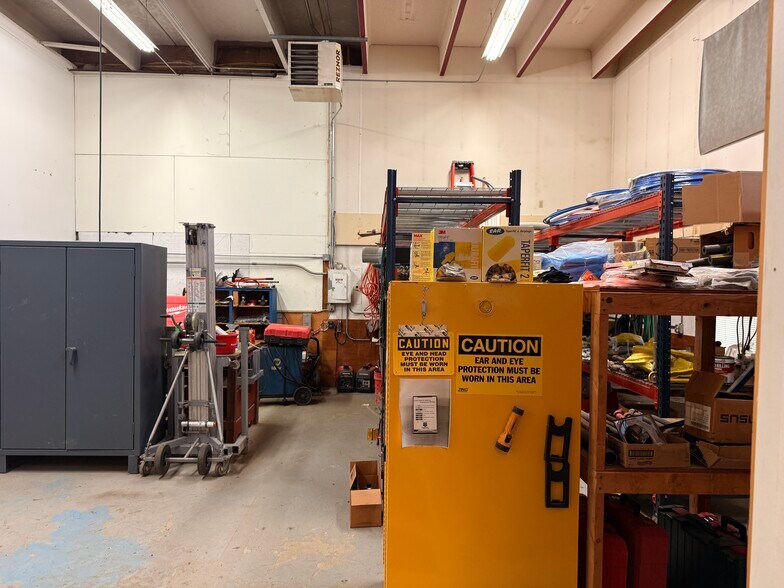 More Photos Of , Moorhead Unknown For Sale