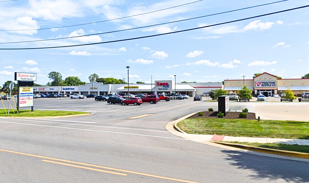 Primary Photo Of 1500 N Main St, Rushville Unknown For Lease