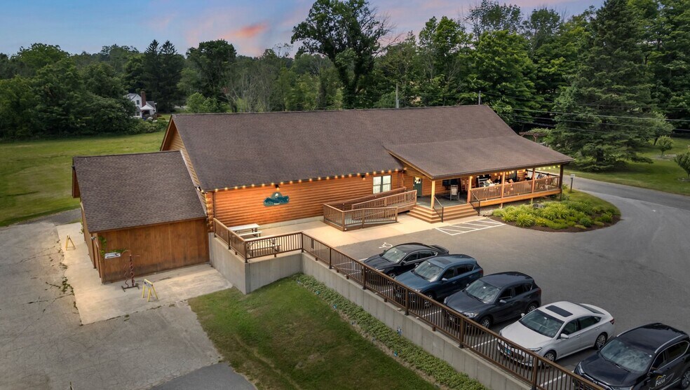 More Photos Of 454 Cassidy Hill Rd, Coventry Winery Vineyard For Sale