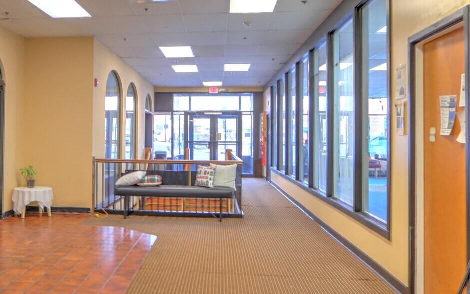 More Photos Of 1 Franklin Sq, Geneva Apartments For Lease