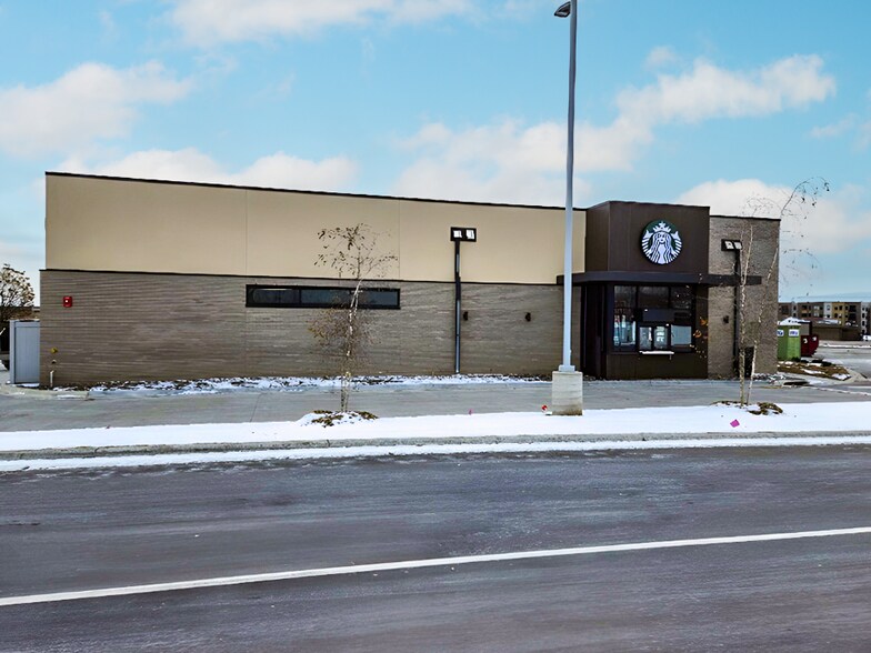 More Photos Of 3450 High Point N, Oakdale General Retail For Sale