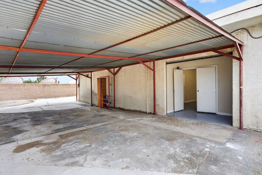 More Photos Of 17100 N Indian Canyon Rd, North Palm Springs Radio TVTransmission Facilities For Sale
