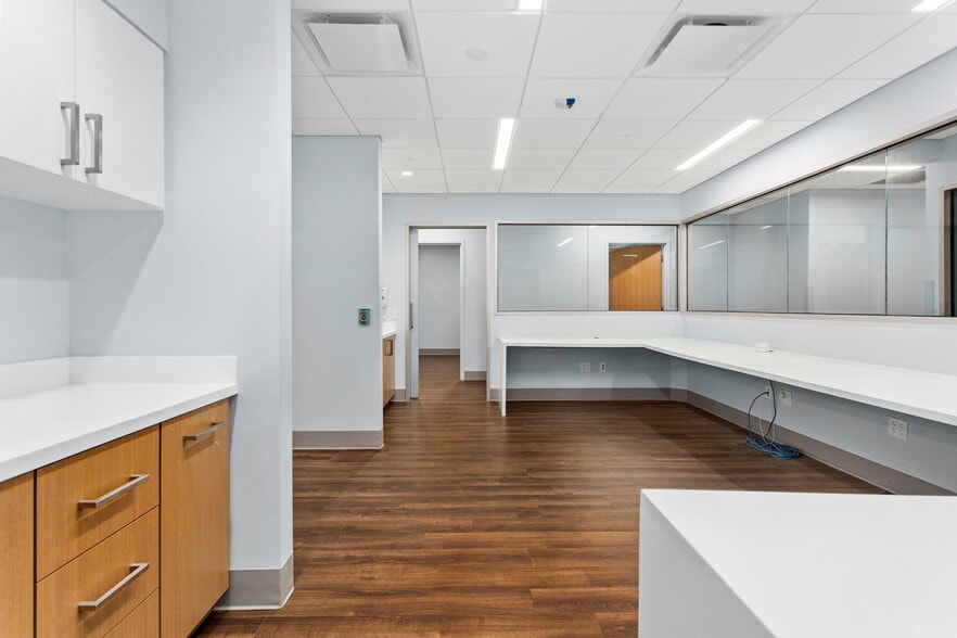 More Photos Of 4359 Greco Dr, San Antonio Medical For Lease