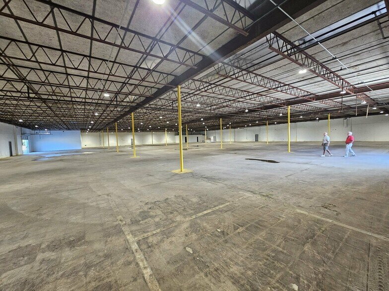 More Photos Of Shocket St @ Sandy St, Fairmont Warehouse For Lease