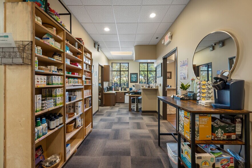 More Photos Of 7215 Wyoming Springs Dr, Round Rock Medical For Lease