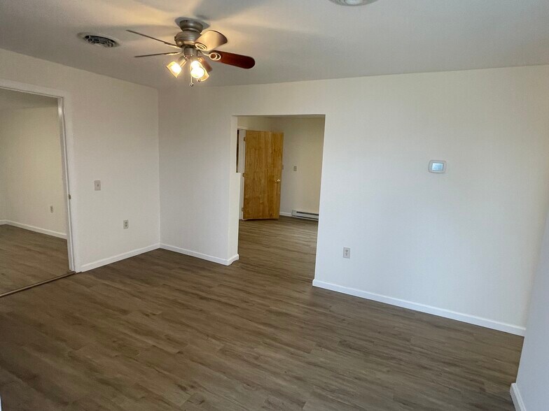 More Photos Of 14 S Mill St, Clear Spring Medical For Sale