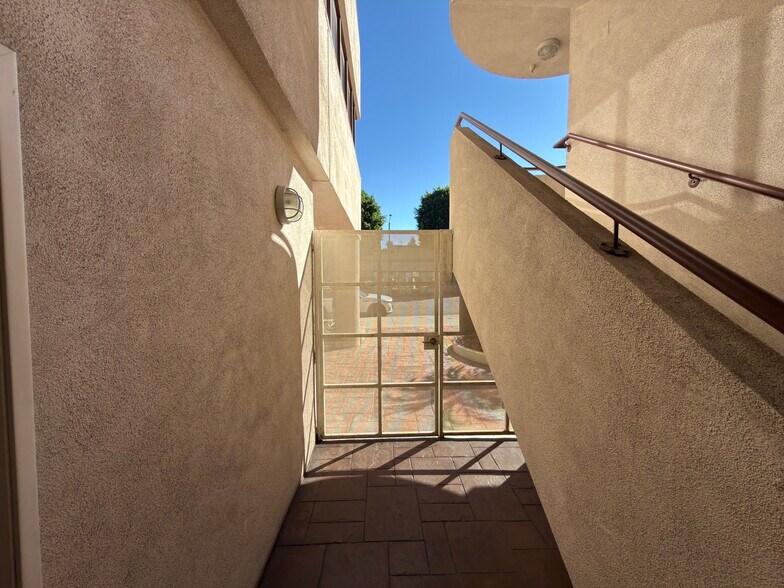 More Photos Of 809 S Atlantic Blvd, Monterey Park Office For Sale