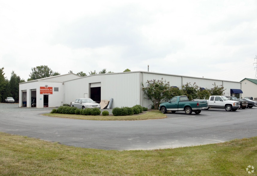 More Photos Of 2421 Spaugh Industrial Dr, Winston-Salem Auto Repair For Lease