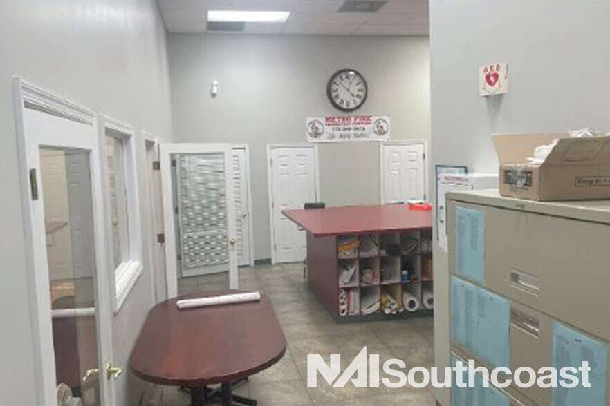 More Photos Of 1501 SE Decker Ave, Stuart Warehouse For Sale