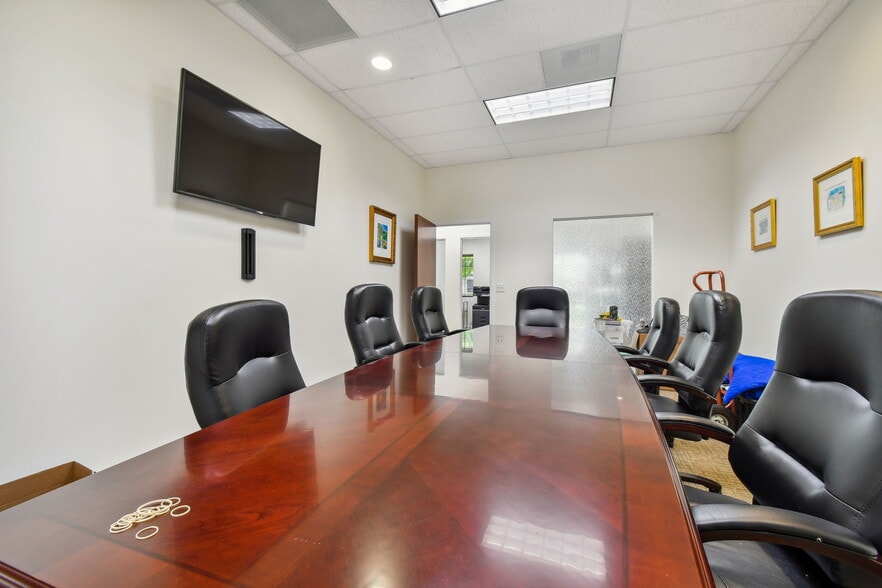 More Photos Of 8258 118th Ave N, Largo Medical For Sale